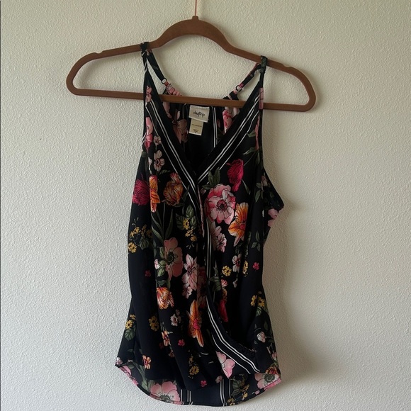 Buckle Daytrip Black Floral tank - Picture 3 of 5